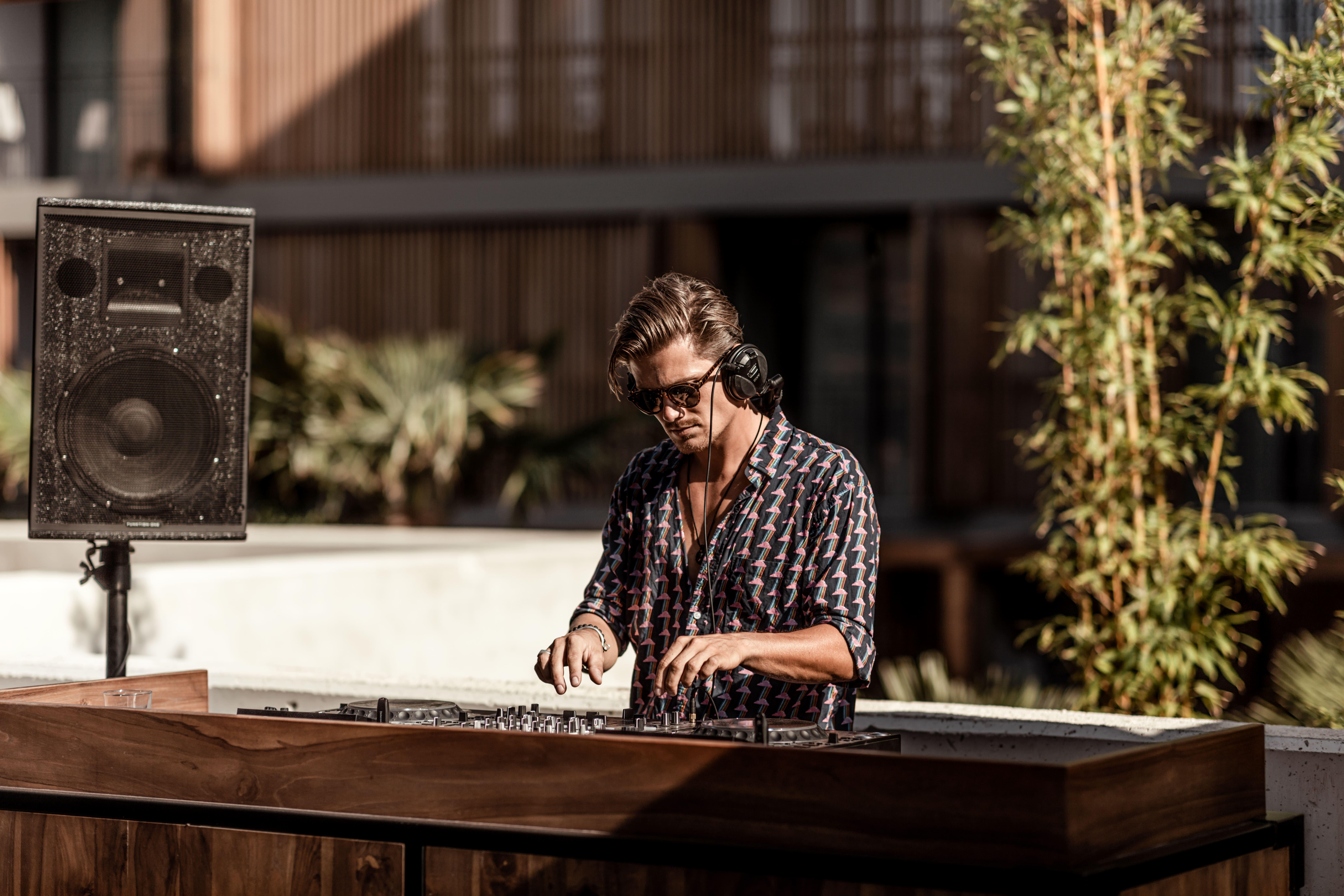 Oku Ibiza (Adults Only) Hotel San Antonio  Exterior photo DJ performing at a pool party