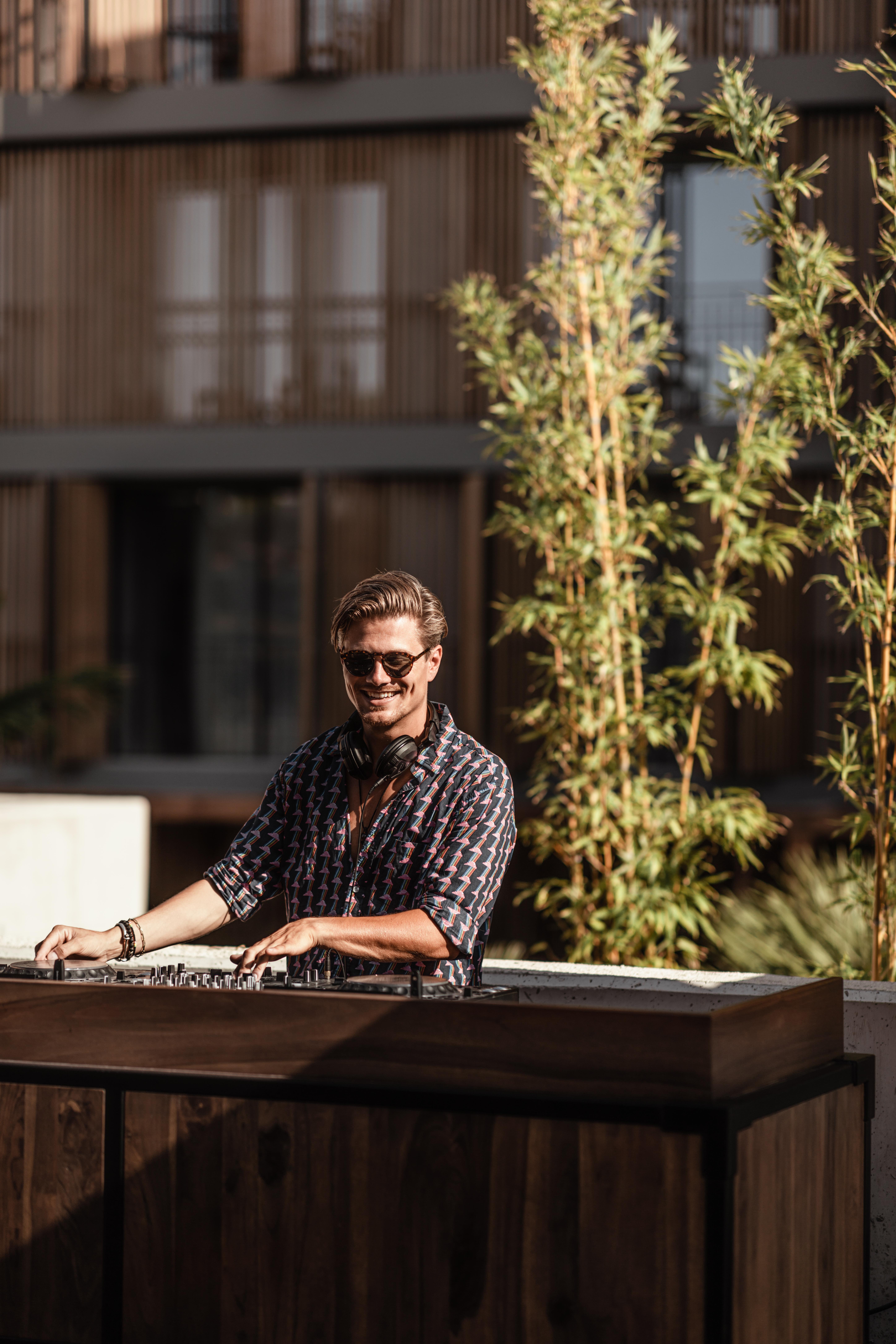 Oku Ibiza (Adults Only) Hotel San Antonio  Exterior photo DJ Oliver Heldens performing at the 2015 BPM Festival in Tulum, Mexico